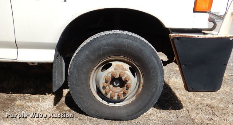 image for item DN7270 1991 Ford F450  tow truck