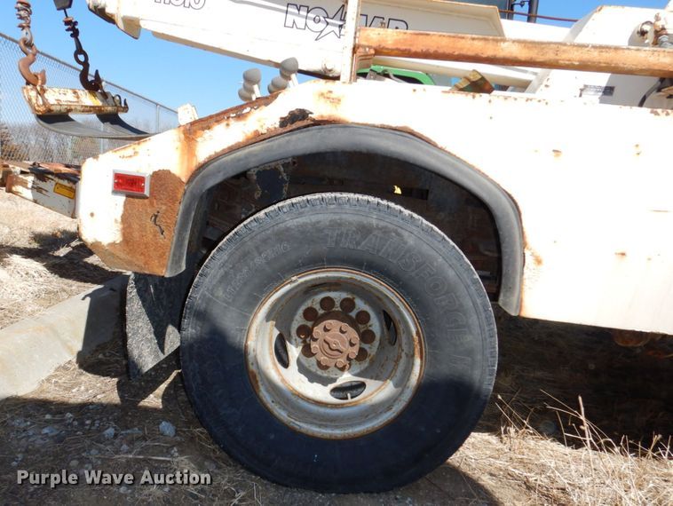 image for item DN7270 1991 Ford F450  tow truck