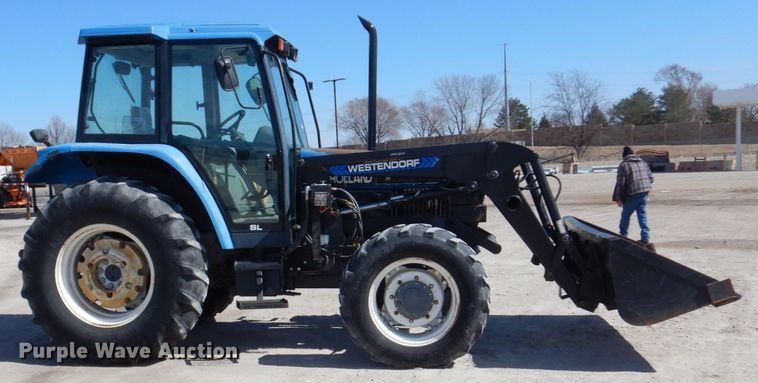 image for item DN7271 1995 New Holland 5640  tractor