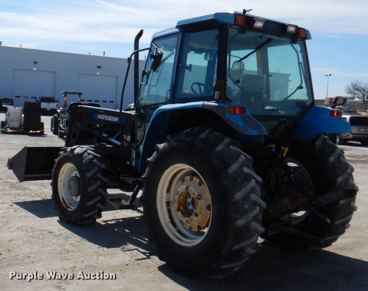 image for item DN7271 1995 New Holland 5640  tractor