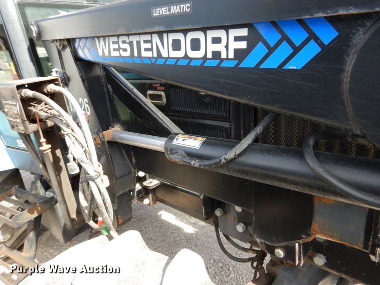 image for item DN7271 1995 New Holland 5640  tractor