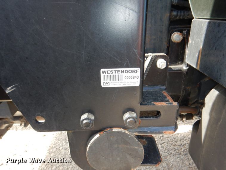 image for item DN7271 1995 New Holland 5640  tractor