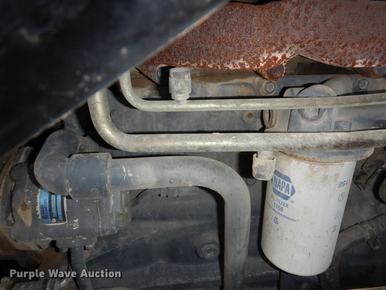 image for item DN7271 1995 New Holland 5640  tractor