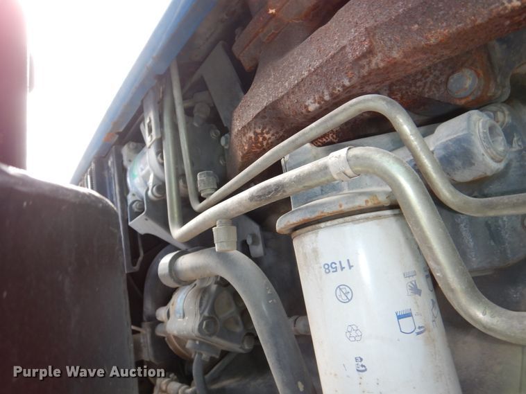 image for item DN7271 1995 New Holland 5640  tractor