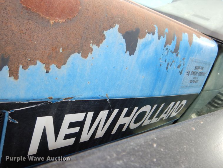 image for item DN7271 1995 New Holland 5640  tractor