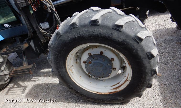 image for item DN7271 1995 New Holland 5640  tractor