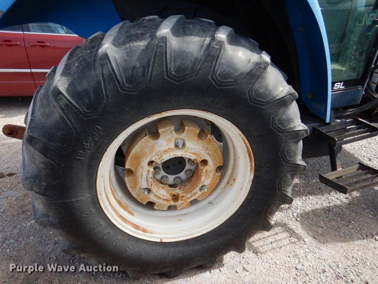 image for item DN7271 1995 New Holland 5640  tractor