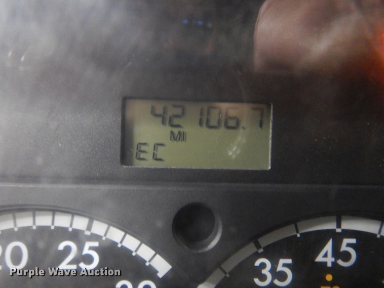 image for item DN7273 2005 Sterling L8500  sewer jetter truck