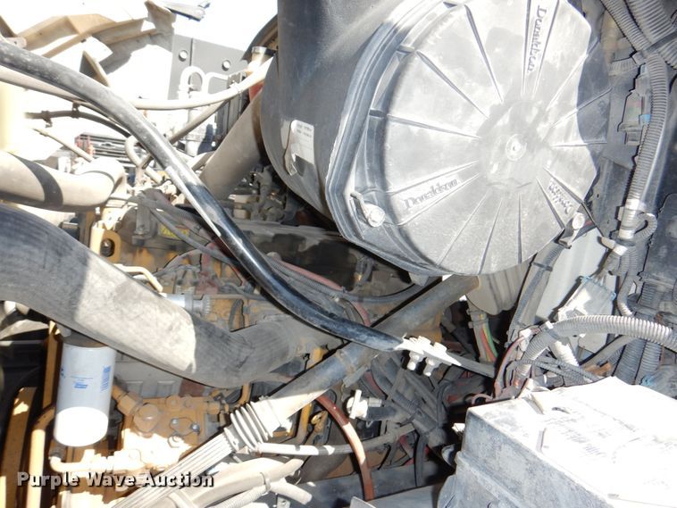 image for item DN7273 2005 Sterling L8500  sewer jetter truck