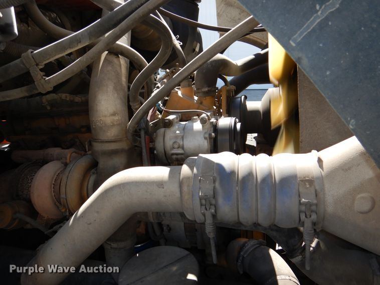 image for item DN7273 2005 Sterling L8500  sewer jetter truck