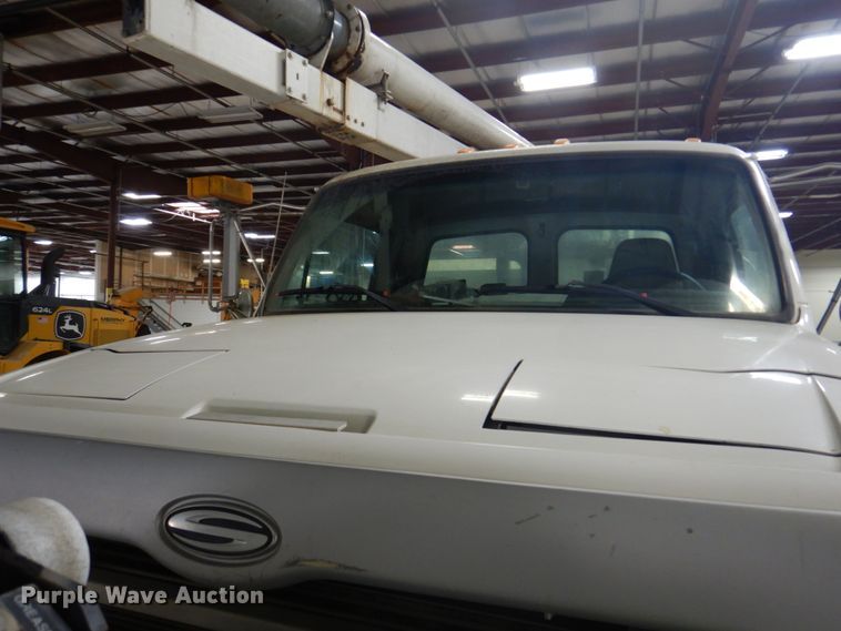 image for item DN7273 2005 Sterling L8500  sewer jetter truck