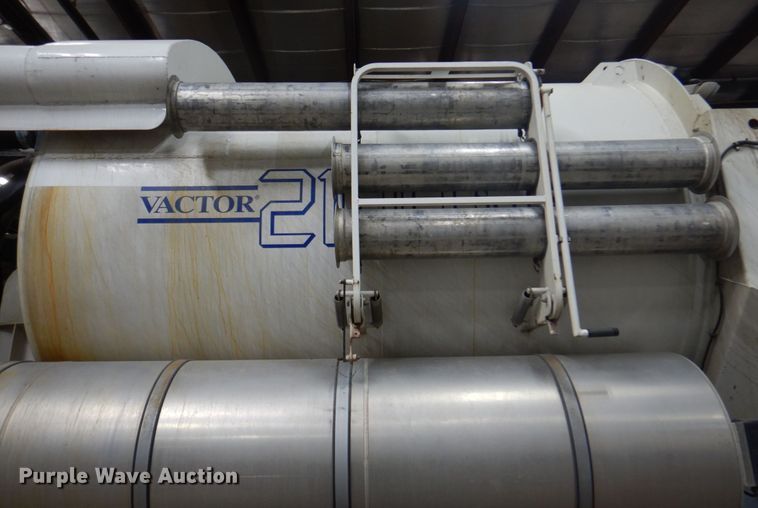 image for item DN7273 2005 Sterling L8500  sewer jetter truck