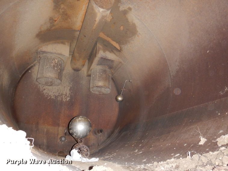 image for item DN7273 2005 Sterling L8500  sewer jetter truck