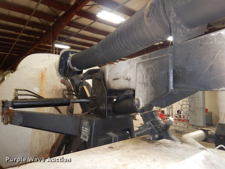 image for item DN7273 2005 Sterling L8500  sewer jetter truck