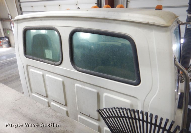 image for item DN7273 2005 Sterling L8500  sewer jetter truck