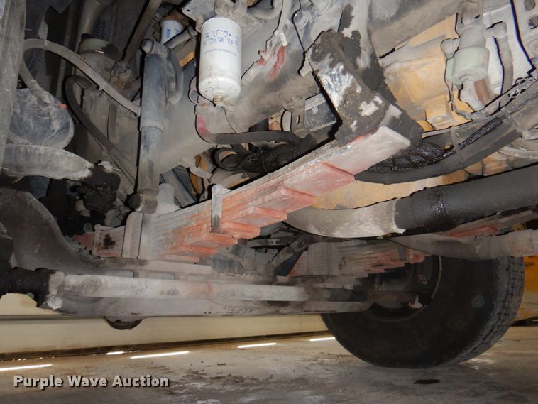 image for item DN7273 2005 Sterling L8500  sewer jetter truck