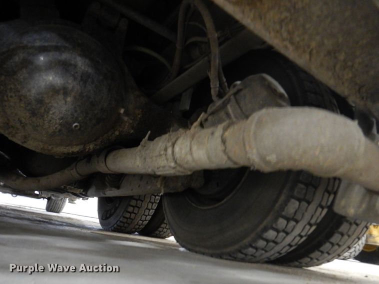 image for item DN7273 2005 Sterling L8500  sewer jetter truck