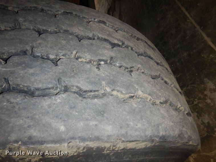 image for item DN7273 2005 Sterling L8500  sewer jetter truck