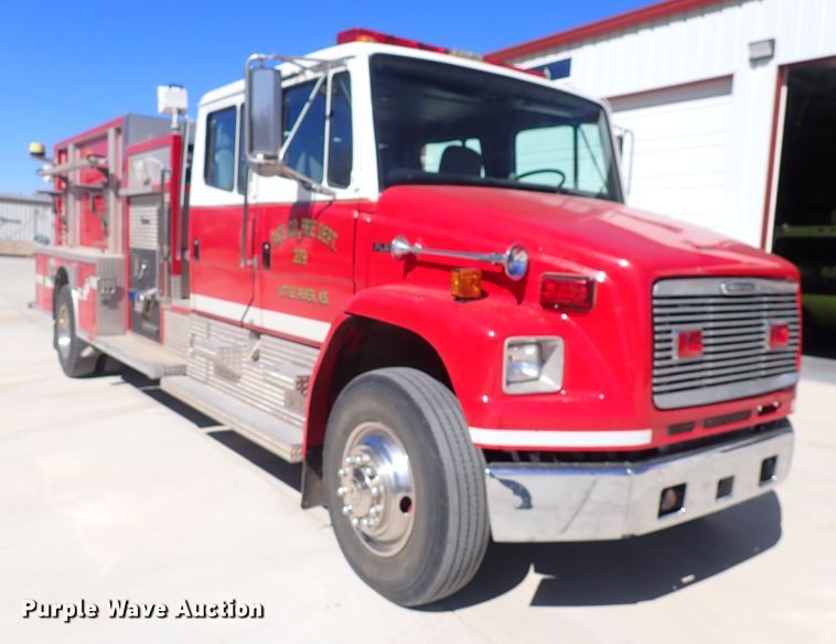 image for item DS7016 2001 Freightliner FL80  pumper fire truck