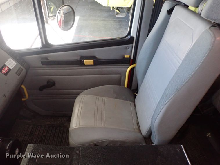 image for item DS7016 2001 Freightliner FL80  pumper fire truck