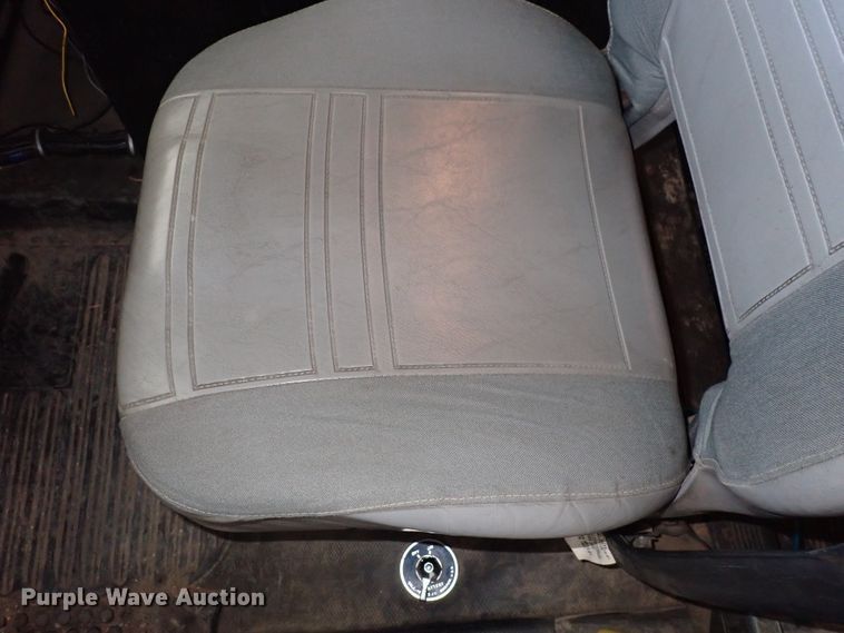 image for item DS7016 2001 Freightliner FL80  pumper fire truck