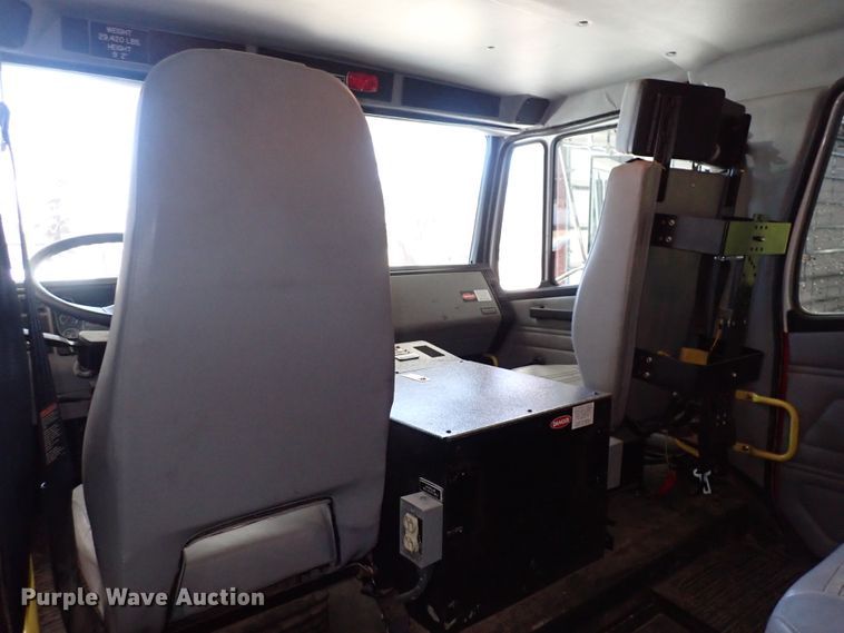 image for item DS7016 2001 Freightliner FL80  pumper fire truck