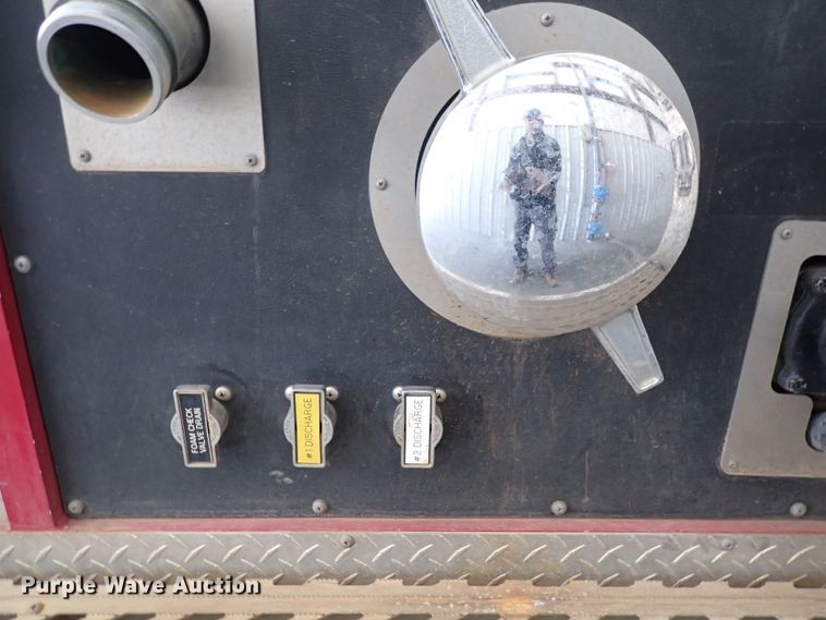 image for item DS7016 2001 Freightliner FL80  pumper fire truck