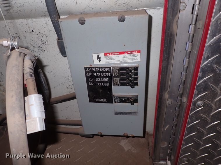 image for item DS7016 2001 Freightliner FL80  pumper fire truck