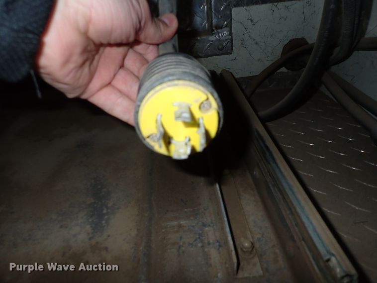 image for item DS7016 2001 Freightliner FL80  pumper fire truck