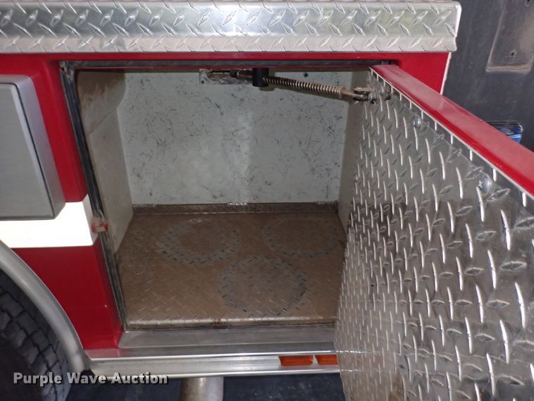 image for item DS7016 2001 Freightliner FL80  pumper fire truck