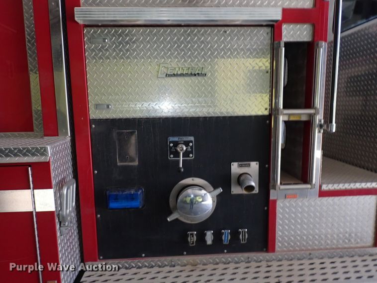 image for item DS7016 2001 Freightliner FL80  pumper fire truck