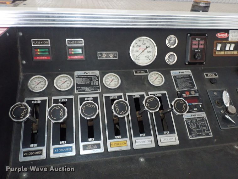 image for item DS7016 2001 Freightliner FL80  pumper fire truck