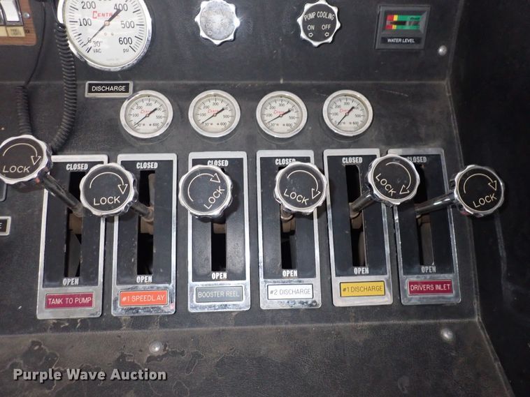 image for item DS7016 2001 Freightliner FL80  pumper fire truck