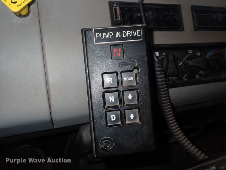 image for item DS7016 2001 Freightliner FL80  pumper fire truck