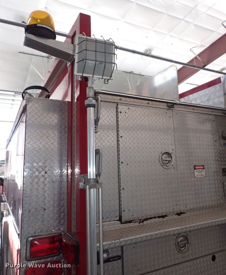 image for item DS7016 2001 Freightliner FL80  pumper fire truck