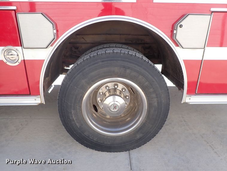 image for item DS7016 2001 Freightliner FL80  pumper fire truck