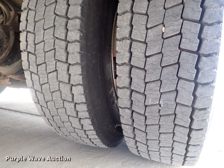 image for item DS7016 2001 Freightliner FL80  pumper fire truck