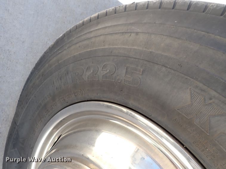 image for item DS7016 2001 Freightliner FL80  pumper fire truck