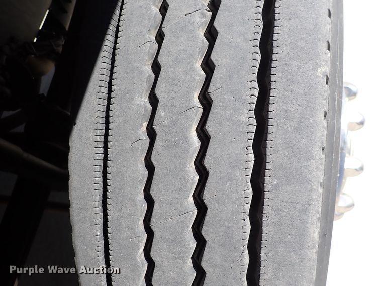 image for item DS7016 2001 Freightliner FL80  pumper fire truck