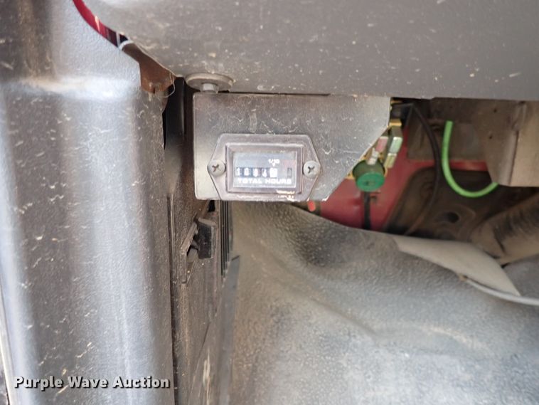 image for item DS7018 1994 Ford F700  fire truck