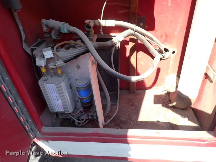 image for item DS7018 1994 Ford F700  fire truck