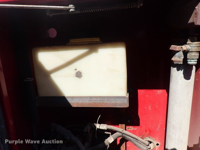 image for item DS7018 1994 Ford F700  fire truck