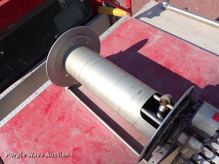 image for item DS7018 1994 Ford F700  fire truck