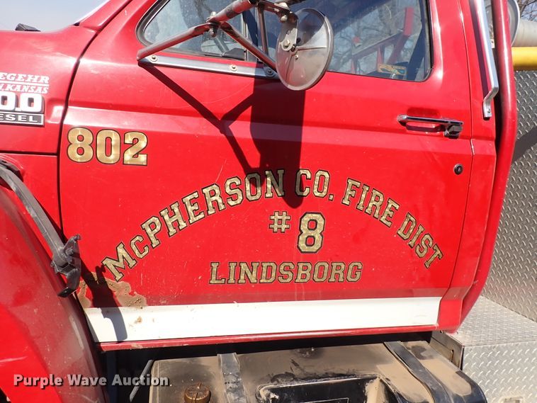 image for item DS7018 1994 Ford F700  fire truck