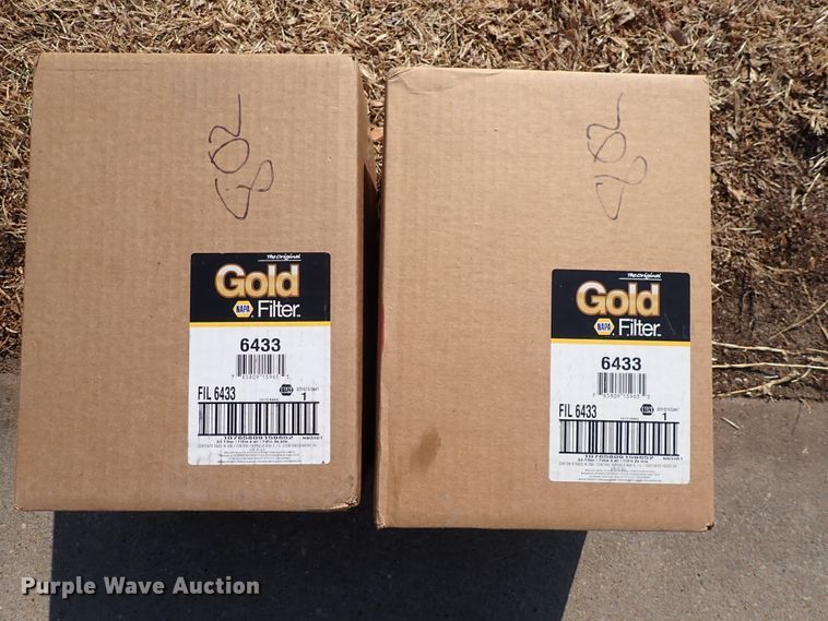 image for item DS7018 1994 Ford F700  fire truck