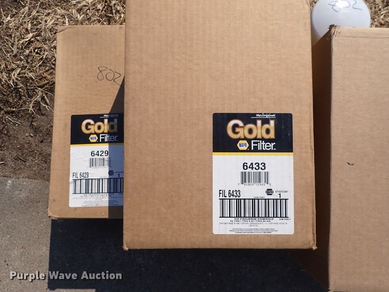 image for item DS7018 1994 Ford F700  fire truck