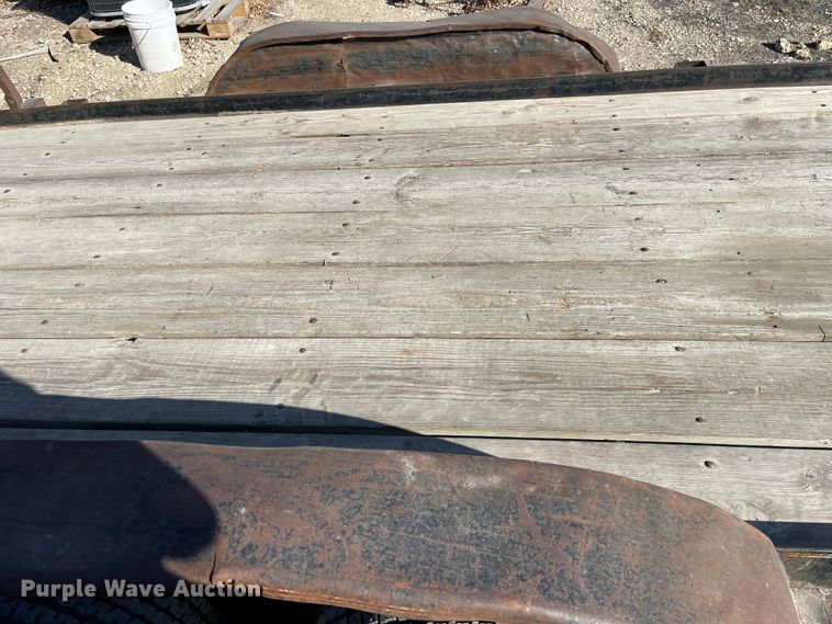 image for item FV9255 2003 East Texas  utility trailer