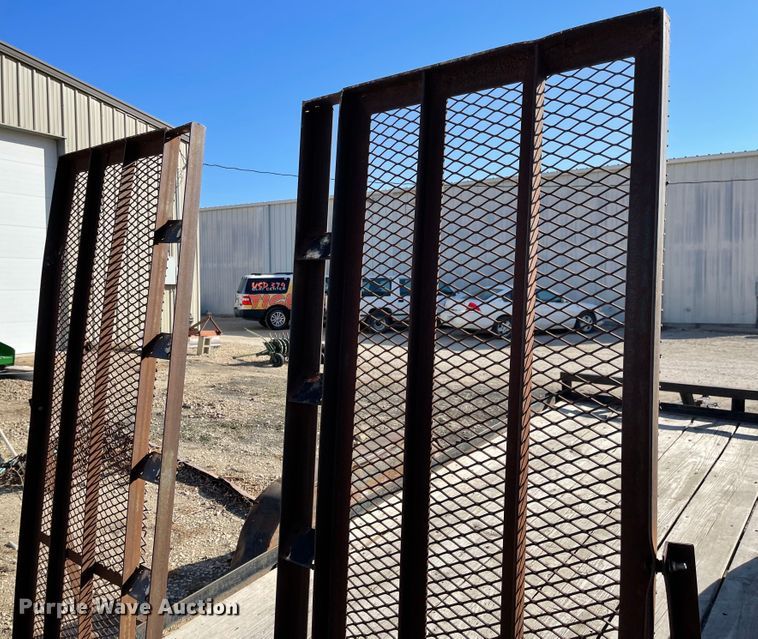 image for item FV9255 2003 East Texas  utility trailer