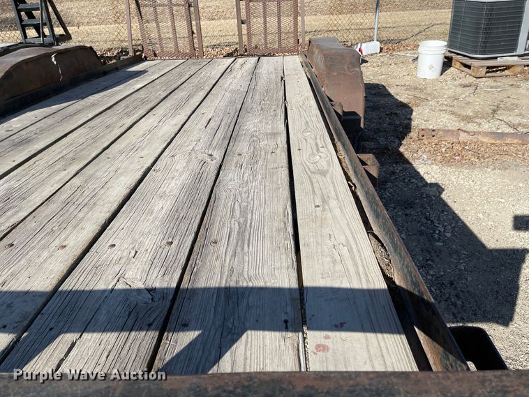 image for item FV9255 2003 East Texas  utility trailer