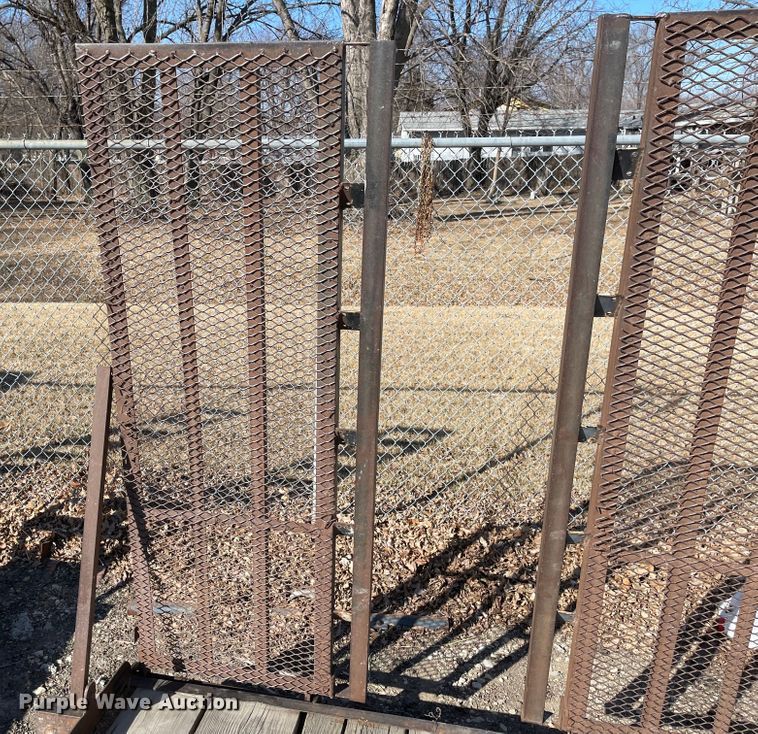 image for item FV9255 2003 East Texas  utility trailer